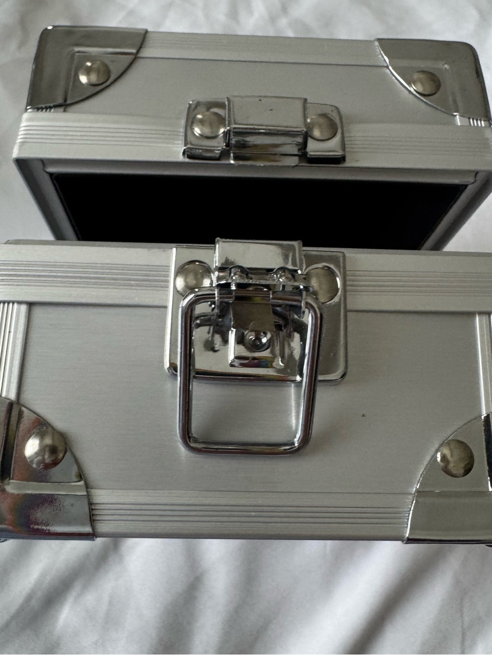 TW Steel Original Metal Watch Box with Cushion, Manual & Blank Guarantee Card - Picture 9 of 15